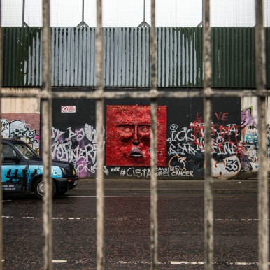 2016 IM MÄRZ, PEACE WALL, Cupar Road, Belfast